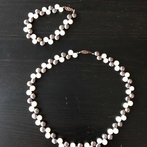 Cultured Pearl necklace and bracelet set black and white